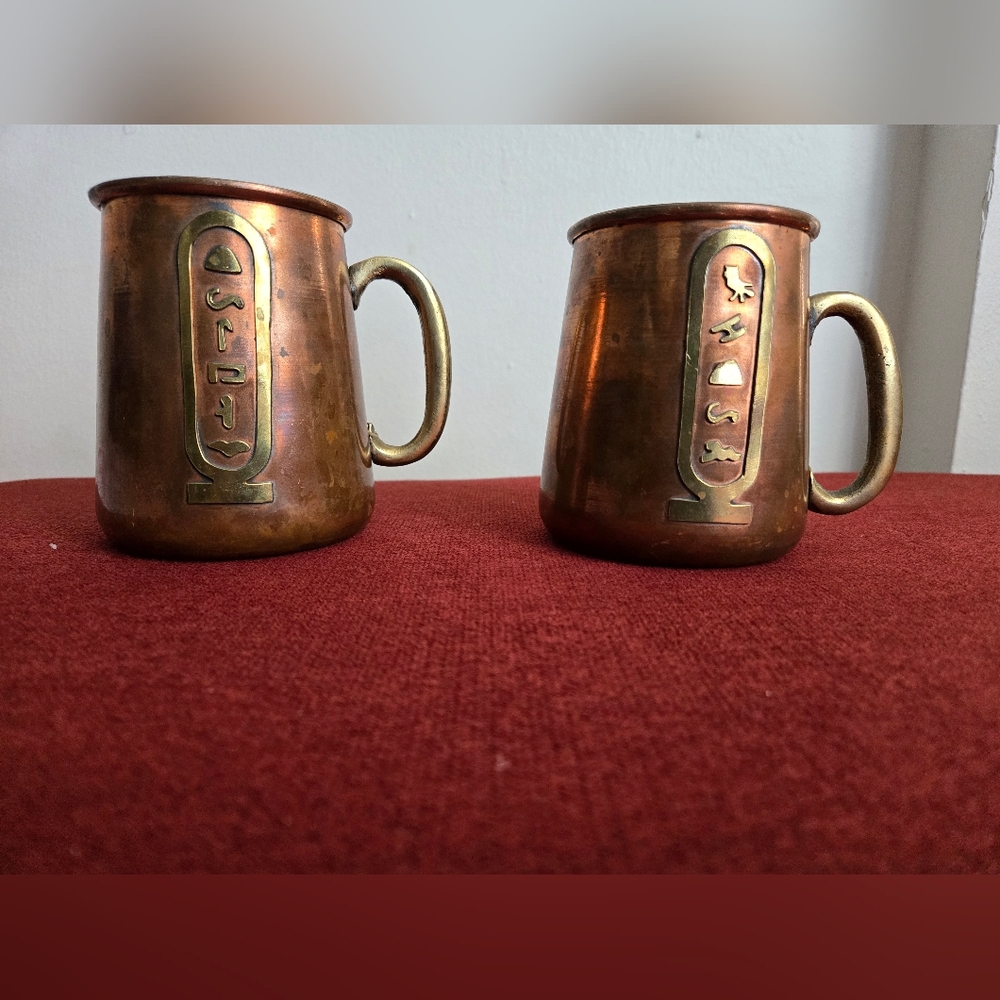 2 Tasse Vintage Cooper Tankard égyptienne 4,75 pouces de haut grande base large